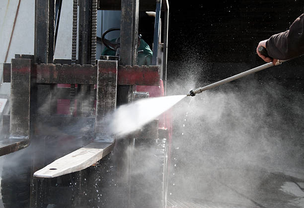  West Milwaukee, WI Pressure Washing Pros
